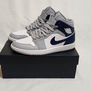 Air Jordan 1 Mid White/midnight Navy-wolf Grey